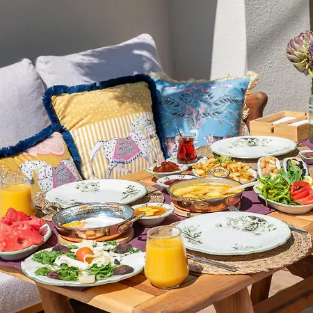 Ξενοδοχείο Cerenity Alacati