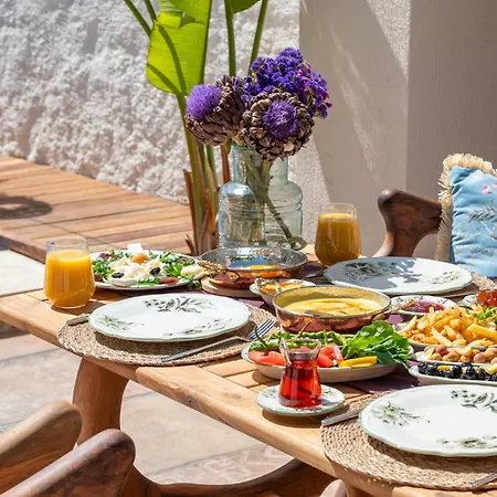 Cerenity Alacati Ξενοδοχείο *